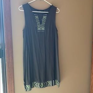 Embroidered tunic dress in “tribe green”